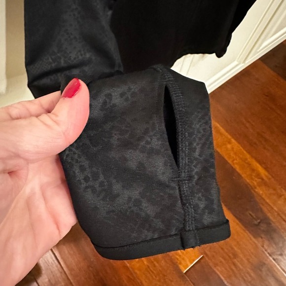 Nike Pro HyperWarm Vixen Top Women Black Snake Print Pullover Mock Neck Athletic - Picture 6 of 9